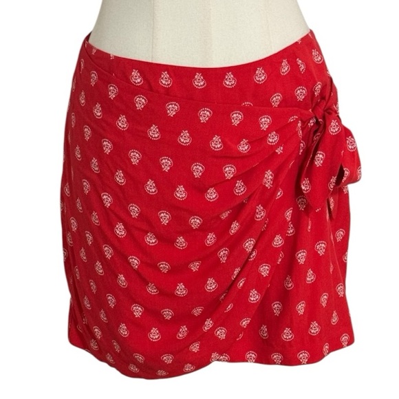 SEZANE Red White Floral Wrap Skirt Mini Size 36 S 4 Concert Party Date Vacation‎ - Picture 8 of 8